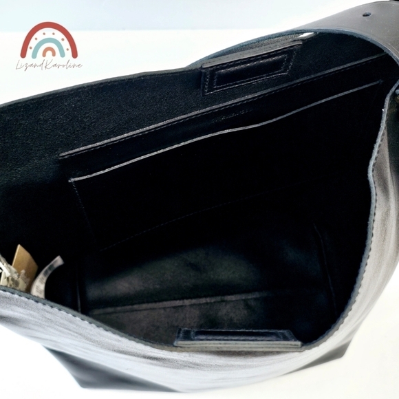 New! Madewell The Essential Bucket Tote in True Black Leather - Picture 13 of 16